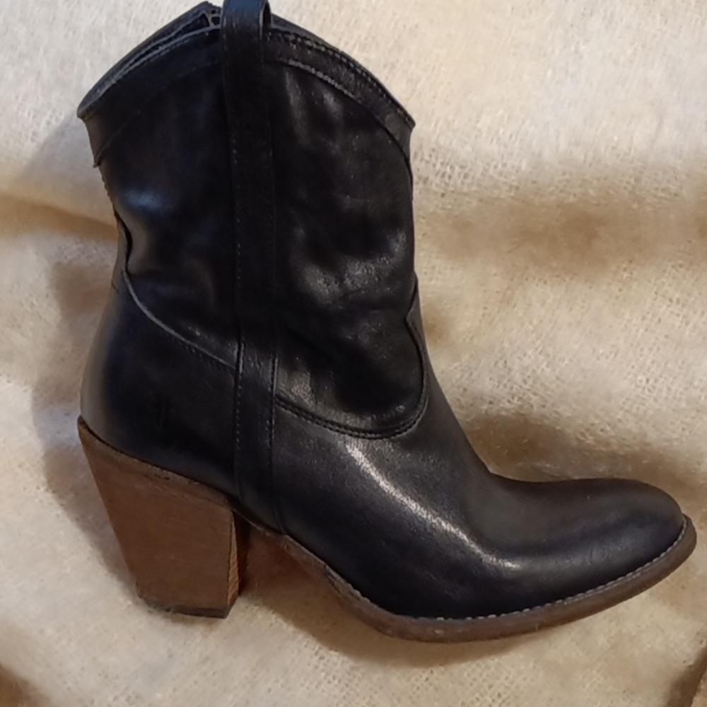 FRYE Boots